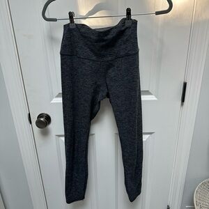 Alo leggings size Small. Charcoal grey.